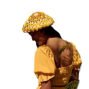 TT: NWOT Free People Crochet Beret